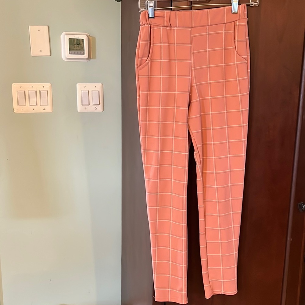 Pretty Little Thing pants